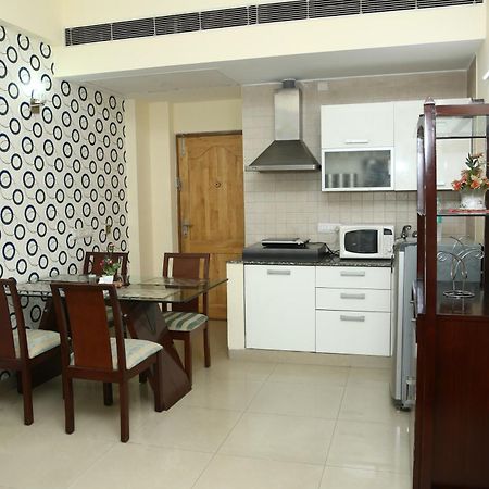 Imperial Apartment Fortis 구르가온 외부 사진